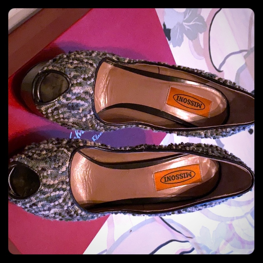 Green platform Missoni in good condition.